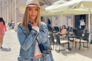 Beautiful german woman tatiana from munich with Blonde hair 36 years old photo-75