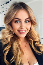 Ukrainian woman for dating daryna from kiev with Blonde hair age 19 photo-12