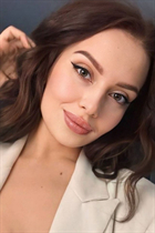 Date ukrainian girl anna from lviv with Light Brown hair age 25 photo-9