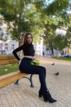 Jolie fille daryna de budapest avec Brunette cheveux, âge 27 photo-7