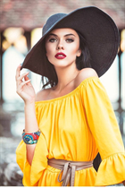 Jolie fille ukrainienne olga-mariia de lviv avec Chatain clairs cheveux, âge 28 photo-18