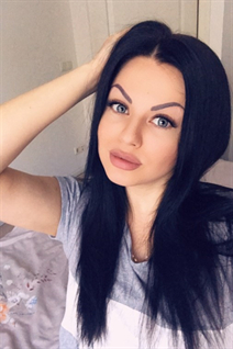 Foriegn lady elena from kamianske with Black hair age 25