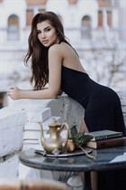 Hermosa mujer ucraniana alina de kiev con pelo Marrón claro y edad 28 photo-3