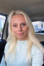 Mariée de milan victoria avec Blond cheveux, âge 49 photo-1