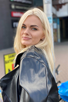 Hermosa esposa de Ucrania margarita de kiev con pelo Rubio y edad 35 photo-5