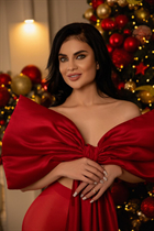 Ukrainian woman alyona from kiev with Black hair age 25 photo-2