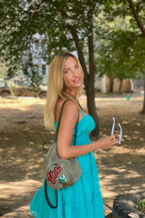 Lovely Ukrainian girl anna from odesa with Blonde hair age 38