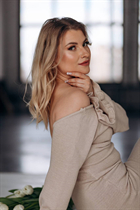 Beautiful ukrainian bride iryna from kyiv with Blonde hair age 33 photo-6