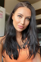 Dame d'Ukraine ekaterina de uzhgorod avec Noirs cheveux, âge 40 photo-3