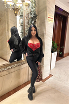 Ukrainian woman anna from lviv with Black hair age 33 photo-2
