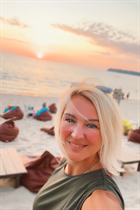 Ukrainian girl for marriage tatyana from kharkov with Blonde hair age 49 photo-5