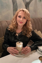 Date ukrainian tatiana from dnepr with Blonde hair age 51 photo-44