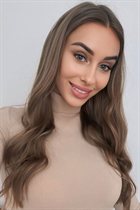 Fille ukrainienne maryna de odessa avec Chatain clairs cheveux, âge 26 photo-1