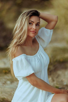 Girl from valencia alina with Light Brown hair age 43 photo-48