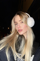 Date ukrainian anna from kiev with White Grey hair age 28 photo-1