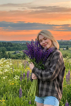 Stunning Ukrainian bride anastasiia from kyiv with Blonde hair age 28 photo-2