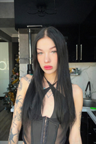Ukrainian woman for marriage daria from kremenchuk with Black hair age 21 photo-1