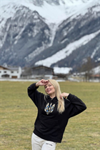 Ukrainian woman online olena from kiev with Blonde hair age 43 photo-18