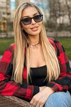 Ukrainian woman for dating alina from kiev with Blonde hair age 36 photo-10