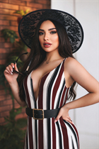 Beautiful woman of ukrainian oleksandra from mykolaiv with Black hair age 29 photo-4