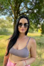 Linda dama ucraniana viktoriia de poltava con pelo Negro y edad 31 photo-1