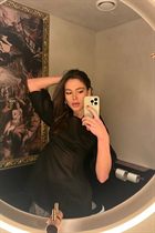 Femmes incroyables d'Ukraine tamara de kyiv avec Chatain clairs cheveux, âge 20