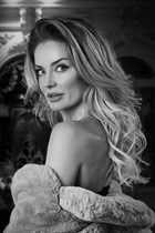 Superbe femme ukrainienne nataliia de kyiv avec Blond cheveux, âge 50 photo-12