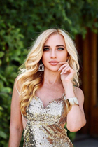 Dating a ukrainian woman svetlana from kiev with Blonde hair age 52 photo-8