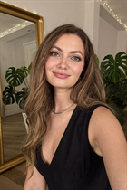 bath bride yullia with Light Brown hair age 34 photo-3
