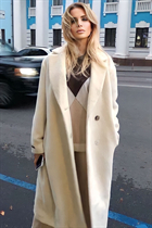 Dating a german girl irina from berlin with Blonde hair 41 years old photo-3