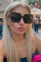 Épouse d'Ukraine anna de kharkiv avec Blond cheveux, âge 44