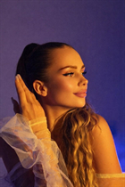 Date ukrainian girl anna from lviv with Light Brown hair age 25 photo-16