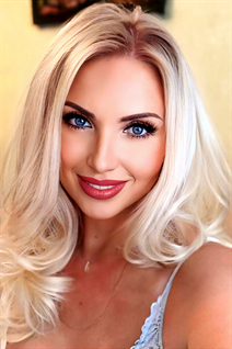 Bride from kusadasi nataliia with White Grey hair age 55