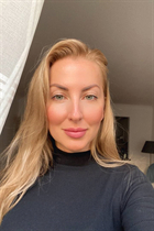Perfect woman victoria from vienna with Blonde hair age 43 photo-52