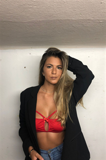 Beautiful argentinian woman maria from buenos aires with Blonde hair 32 years old