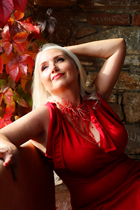 Mariée de kusadasi nataliia avec Blanc gris cheveux, âge 55 photo-36