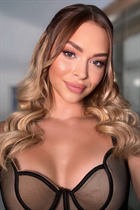 Ukrainian beauty olena from kiev with Blonde hair age 21 photo-3