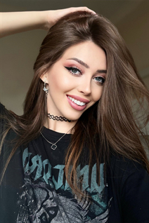 Ukrainian woman for marriage mariana from cherkassy with Dark Brown hair age 24