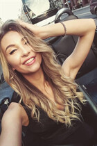 Superbe mariée russe daniela de nizhny-novgorod avec Chatain clairs cheveux, âge 30 photo-1