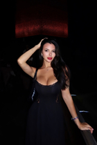 Belle femme allemande alina de passau avec Noirs cheveux 22 ans photo-3