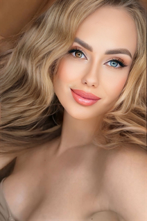 Gorgeous Ukrainian woman oksana from kiev with Light Brown hair age 38
