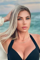 Mariée de paris elena avec Blond cheveux, âge 34 photo-14