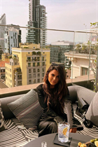 Chica de palermo valeria con pelo Marrón oscuro y edad 31 photo-8