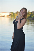 Beautiful woman of Ukraine anna from zaporozhye with Light Brown hair age 33 photo-3