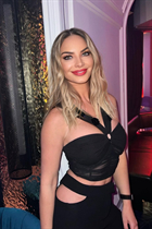 Bride from madrid vanessa with Blonde hair age 47 photo-10