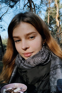 Beautiful women of ukraine ksenia from kanunova with Light Brown hair age 19