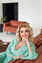 Ukrainian woman for marriage yulia from sumy with Blonde hair age 43 photo-1