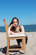 almere mariée veronica avec Blond cheveux, âge 31 photo-11