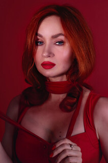 Beautiful women from ukraine marina from moscow with Red hair age 40