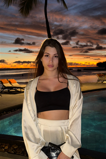 Ukrainian woman for marriage maria from kiev with Light Brown hair age 23